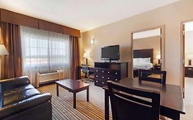 Best Western Plus Peace River Hotel & Suites
